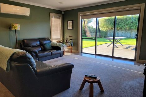 Photo of property in 99 Kuratawhiti Street, Greytown, 5794