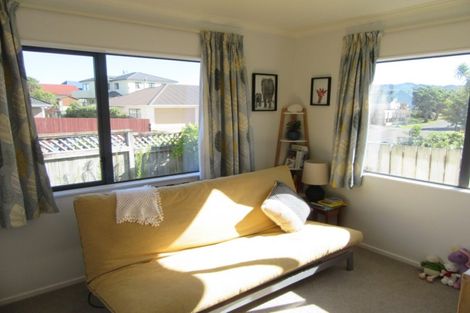 Photo of property in 87 Cypress Drive, Maungaraki, Lower Hutt, 5010