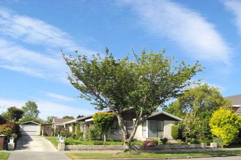 Photo of property in 52a Ambleside Drive, Burnside, Christchurch, 8053