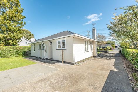 Photo of property in 2 Cumbrae Place, Aramoho, Whanganui, 4500