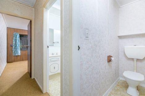 Photo of property in 33 Anthony Crescent, Bader, Hamilton, 3206