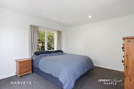 Photo of property in 61a West Lynn Road, Titirangi, Auckland, 0604