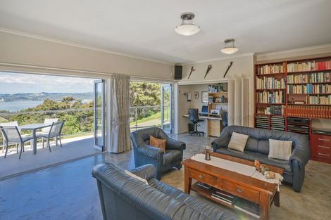 Photo of property in 49 Tarapatiki Drive, Whitianga, 3510