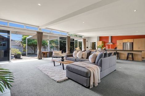 Photo of property in 2a Wouldbank Way, Welcome Bay, Tauranga, 3112