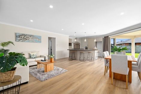 Photo of property in 19 Watkins Road, Cambridge, 3434