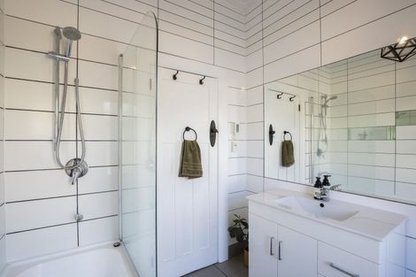 Photo of property in 1/23 Watson Street, Strandon, New Plymouth, 4312