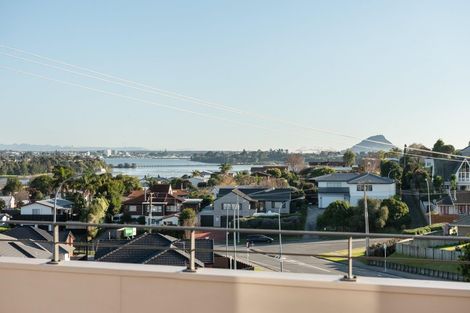 Photo of property in 8 Utopia Park Heights, Welcome Bay, Tauranga, 3112