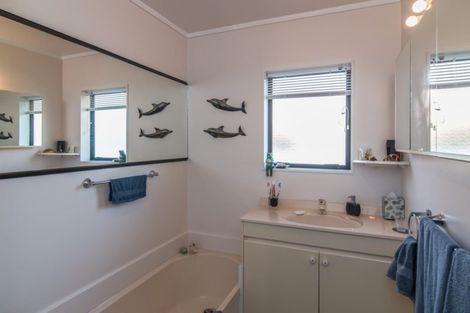 Photo of property in 91 Makarini Street, Paraparaumu, 5032