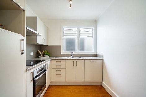 Photo of property in 17 Anne Street, Devonport, Auckland, 0624