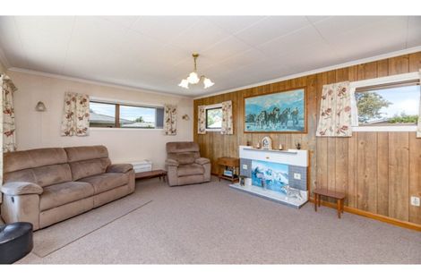 Photo of property in 4 Fenhall Street, Russley, Christchurch, 8042