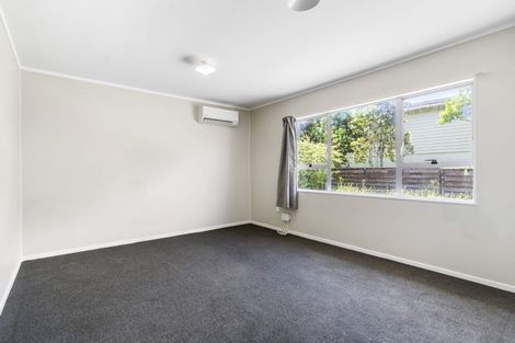 Photo of property in 2/52 Te Kanawa Crescent, Henderson, Auckland, 0610