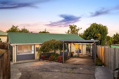 Photo of property in 8/89a Royal Road, Massey, Auckland, 0614