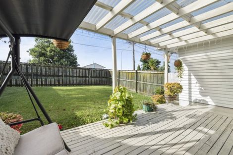 Photo of property in 1/160 Forrest Hill Road, Forrest Hill, Auckland, 0620