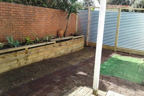 Photo of property in 5/19 Milton Road, Orewa, 0931