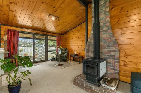 Photo of property in 27 Charles Street, Levin, 5510