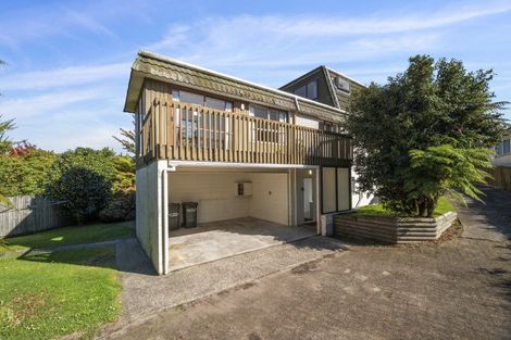 Photo of property in 36b Grand Vue Road, Kawaha Point, Rotorua, 3010