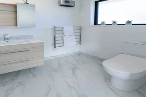 Photo of property in 24 Mohua Lane, Upper Riccarton, Christchurch, 8041