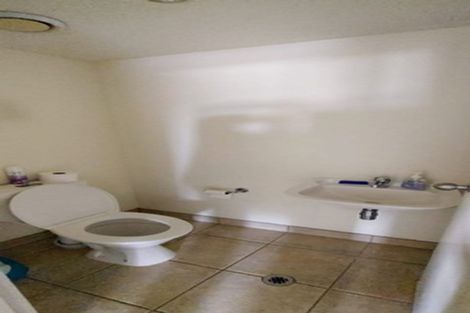 Photo of property in 4h/10 Crown Lynn Place, New Lynn, Auckland, 0600