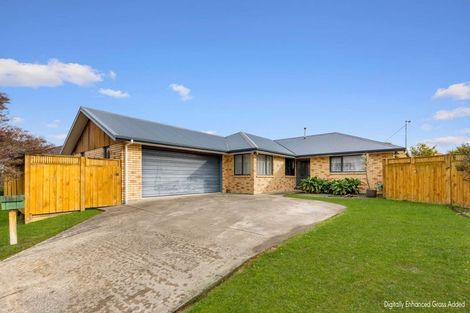 Photo of property in 21 Boston Parade, Kelvin Grove, Palmerston North, 4414