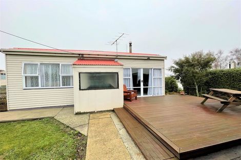 Photo of property in 15 May Street, Waiwera South, Clinton, 9584