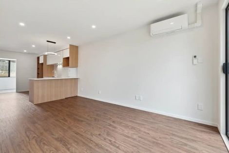 Photo of property in 40 Ramwall Place, Weymouth, Auckland, 2103