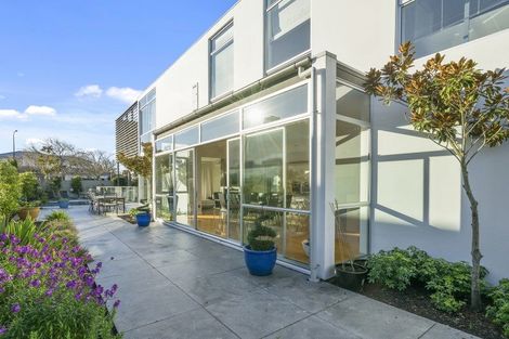 Photo of property in 8 Royds Street, Fendalton, Christchurch, 8014