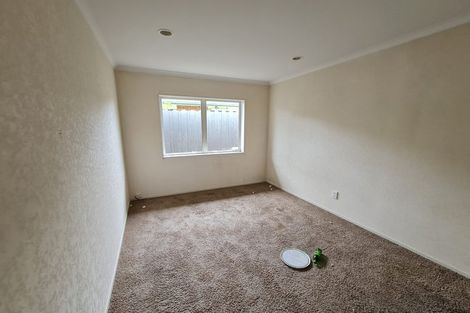 Photo of property in 27 Emmerdale Avenue, Papakura, 2110