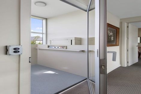 Photo of property in 33 Wroxton Terrace, Merivale, Christchurch, 8014