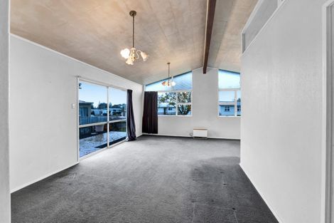 Photo of property in 13 Newbury Place, Waitara, 4320
