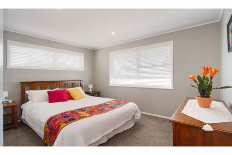 Photo of property in 7 Taynith Place, Glenfield, Auckland, 0629