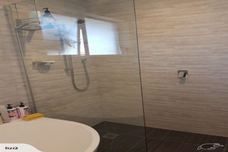 Photo of property in 2/57a Beachville Road, Redcliffs, Christchurch, 8081