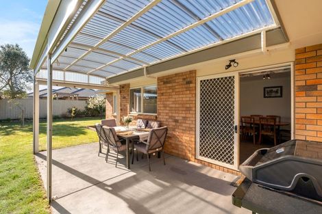 Photo of property in 4 Ashleigh Way, Waikanae Beach, Waikanae, 5036