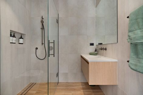 Photo of property in 136 Rosie Way, Glenorchy, 9372