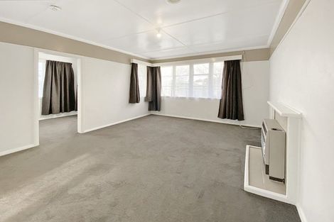 Photo of property in 660 Featherston Street, Roslyn, Palmerston North, 4414