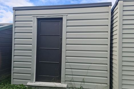 Photo of property in 5 Foyle Place, Glendene, Auckland, 0602