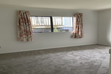 Photo of property in 49a Clayburn Road, Glen Eden, Auckland, 0602