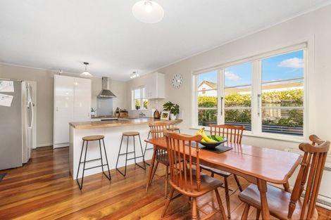 Photo of property in 24 Queen Street, Feilding, 4702