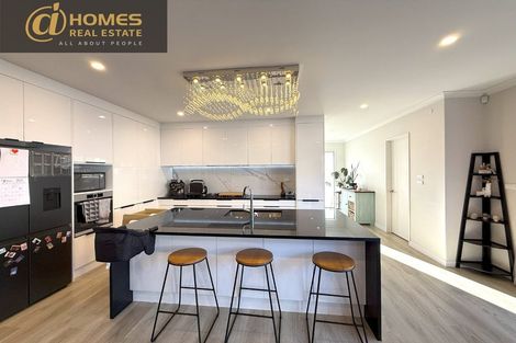 Photo of property in 12 Mamuku Drive, Massey, Auckland, 0614