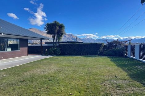Photo of property in 191 Aubrey Road, Wanaka, 9305