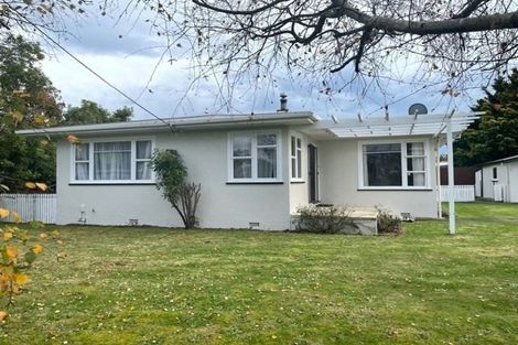 Photo of property in 24 Kent Crescent, Awapuni, Palmerston North, 4412