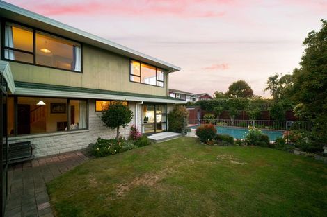 Photo of property in 287 Avonhead Road, Avonhead, Christchurch, 8042