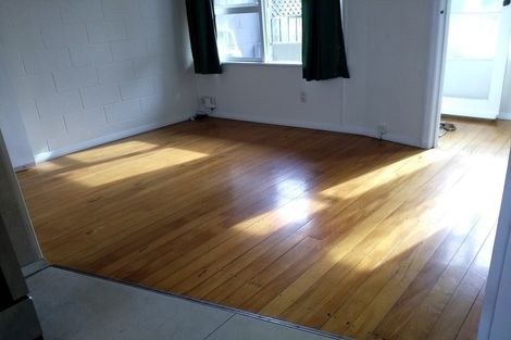 Photo of property in 4/41 Greenslade Crescent, Northcote, Auckland, 0627