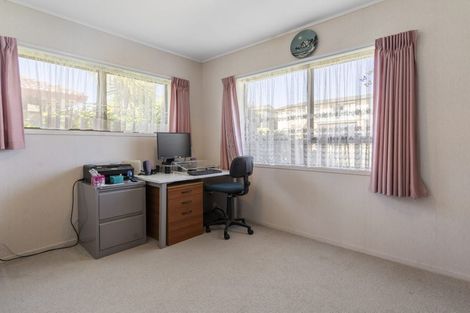 Photo of property in 16 Clipper Place, Shelly Park, Auckland, 2014