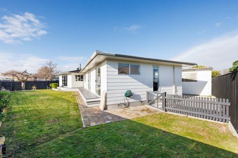 Photo of property in 28 Cascade Crescent, Westbrook, Palmerston North, 4412