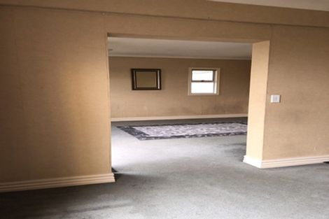 Photo of property in 2/70 Beresford Street, Bayswater, Auckland, 0622