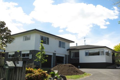 Photo of property in 8 Tokay Place, Huapai, Kumeu, 0810