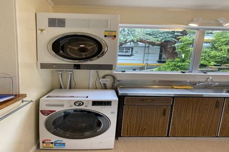 Photo of property in 12a Harland Street, Brooklyn, Wellington, 6021