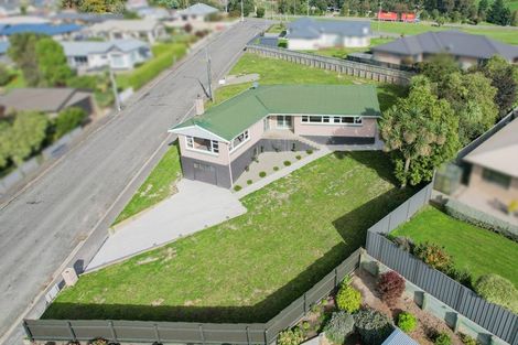 Photo of property in 6 Oban Street, Holmes Hill, Oamaru, 9401