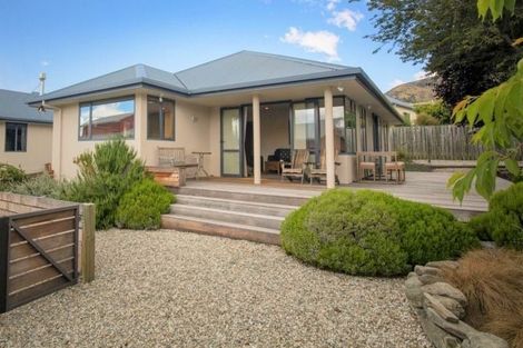Photo of property in 115a Meadowstone Drive, Wanaka, 9305