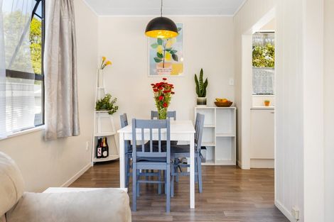 Photo of property in 2/162 Universal Drive, Henderson, Auckland, 0610